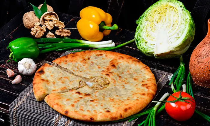 /catalog/osetinskie-pirogi/image1/pirog_s-kapustoy-i-orekhami_img1.webp