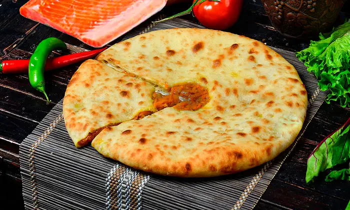 /catalog/osetinskie-pirogi/image1/pirog_s-lososem_img1.webp