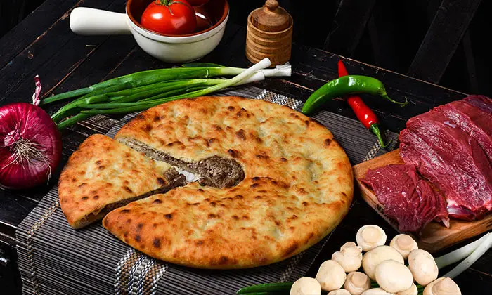 /catalog/osetinskie-pirogi/image1/pirog_s-myasom-i-gribami_img1.webp