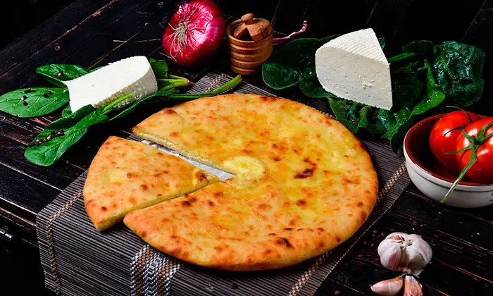 /catalog/osetinskie-pirogi/image1/pirog_s-syrom-ualibakh_img1.webp