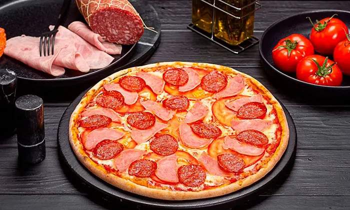 /catalog/pizza/image1/pizza_salyami_img1.webp